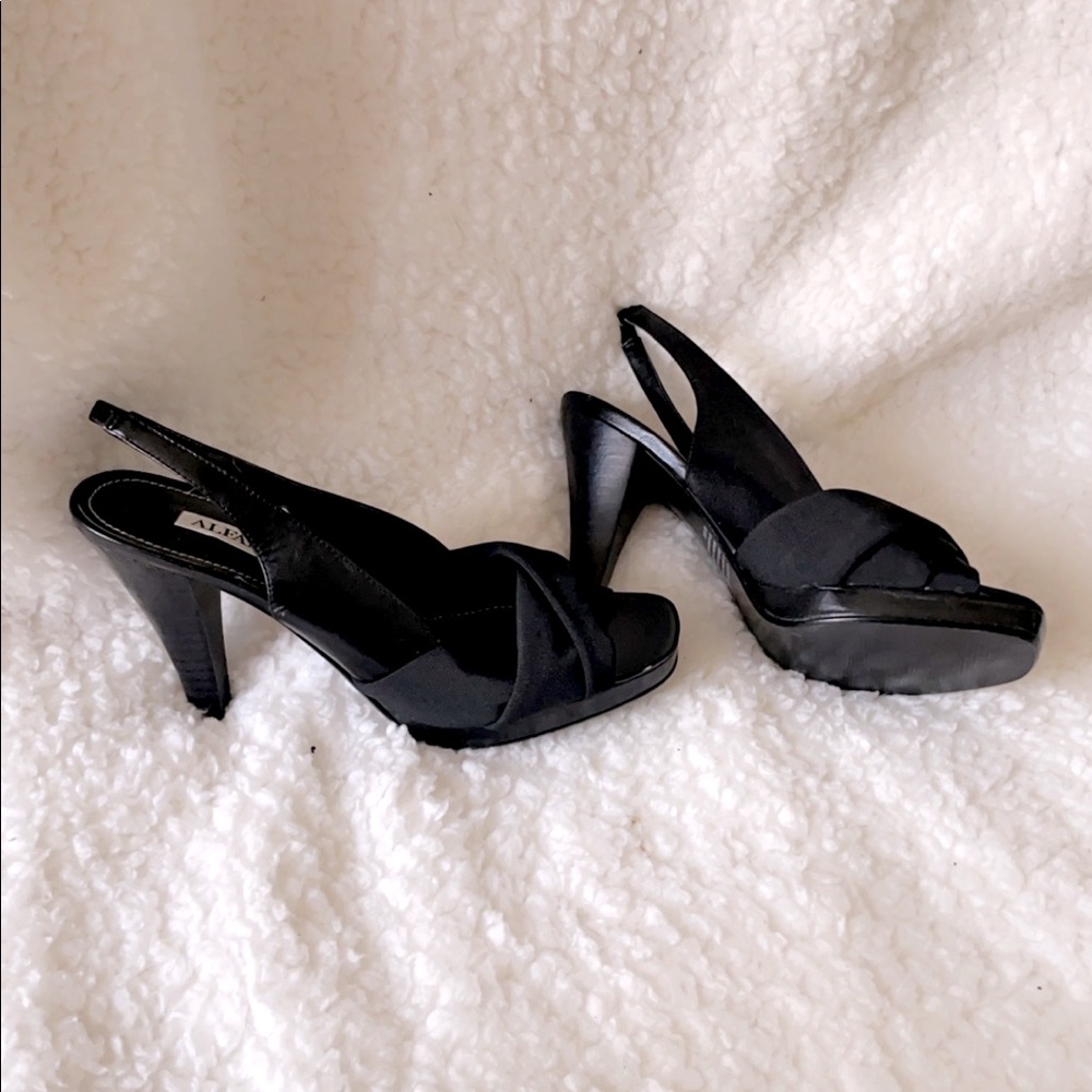 Never worn